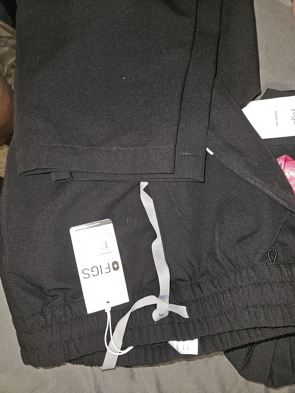 Figs XS petite NWT Black Women's Drawstring Jogger Scrub Pants